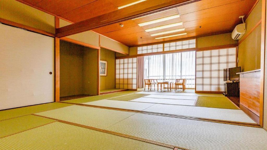 Ooedo Onsen Monogatari Minoh Kanko Hotel ภายนอก รูปภาพ